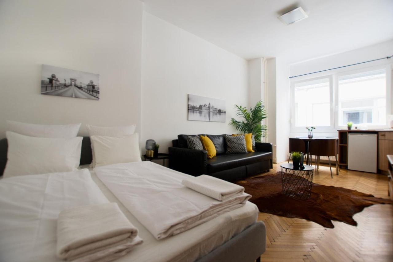 Standard Apartment By Hi5 - Petofi 12 Budapešť Exteriér fotografie