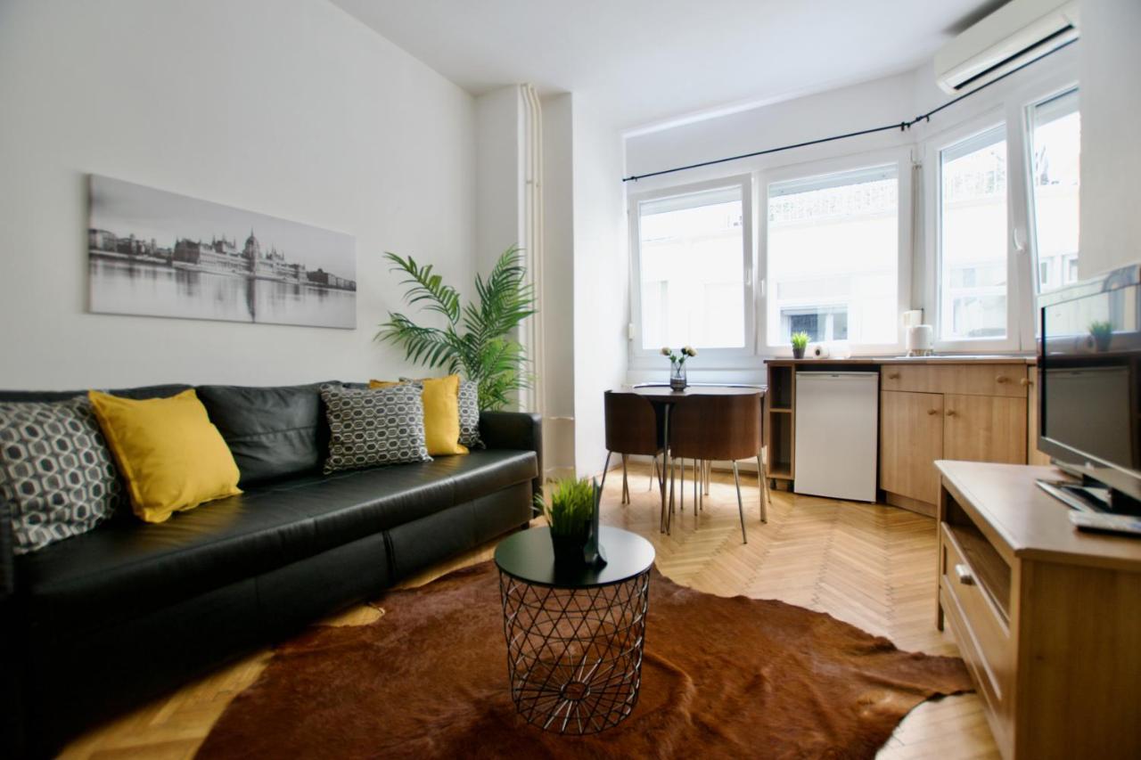 Standard Apartment By Hi5 - Petofi 12 Budapešť Exteriér fotografie