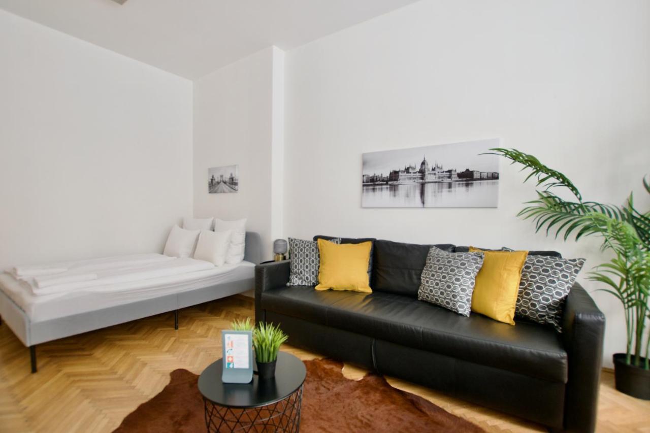 Standard Apartment By Hi5 - Petofi 12 Budapešť Exteriér fotografie