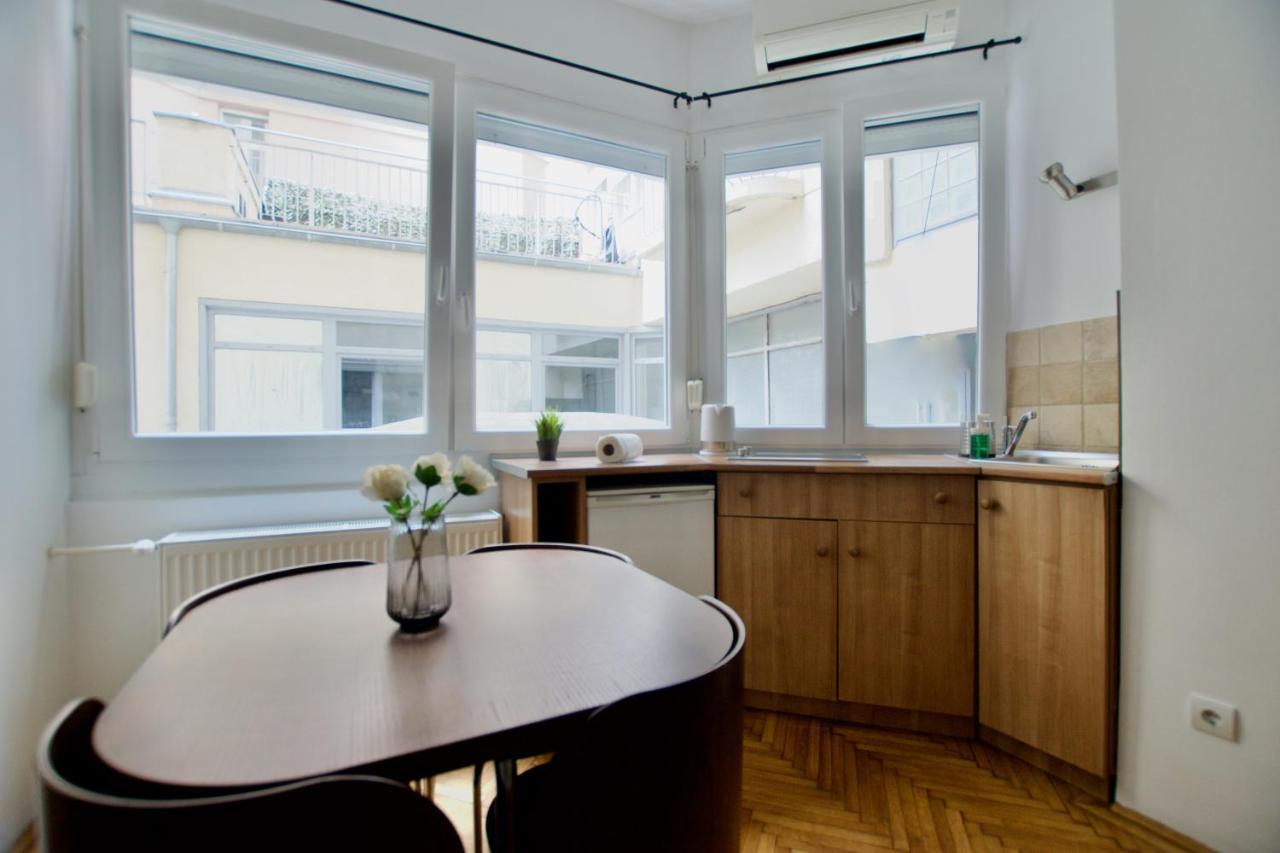 Standard Apartment By Hi5 - Petofi 12 Budapešť Exteriér fotografie